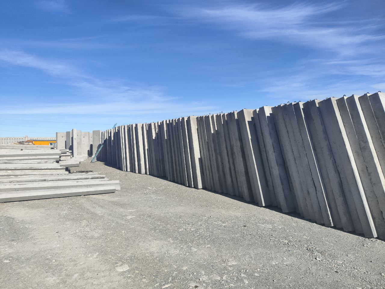 دیوار محوطه